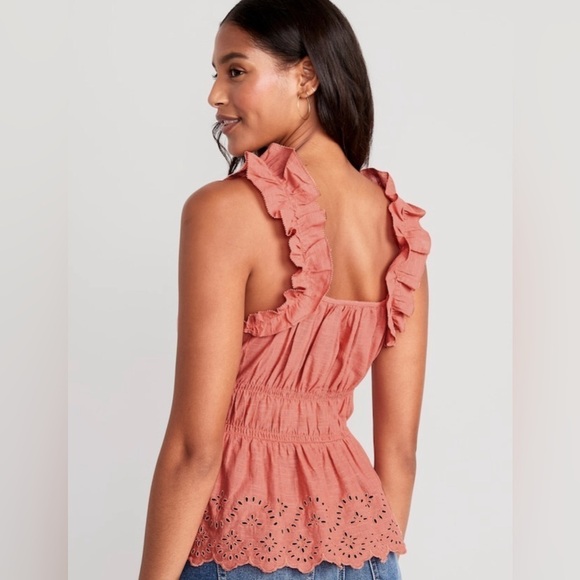 NWT! Sleeveless Waist-Defined Ruffle-Trim Embroidered Babydoll Blouse - Medium 🤎 - Picture 2 of 7